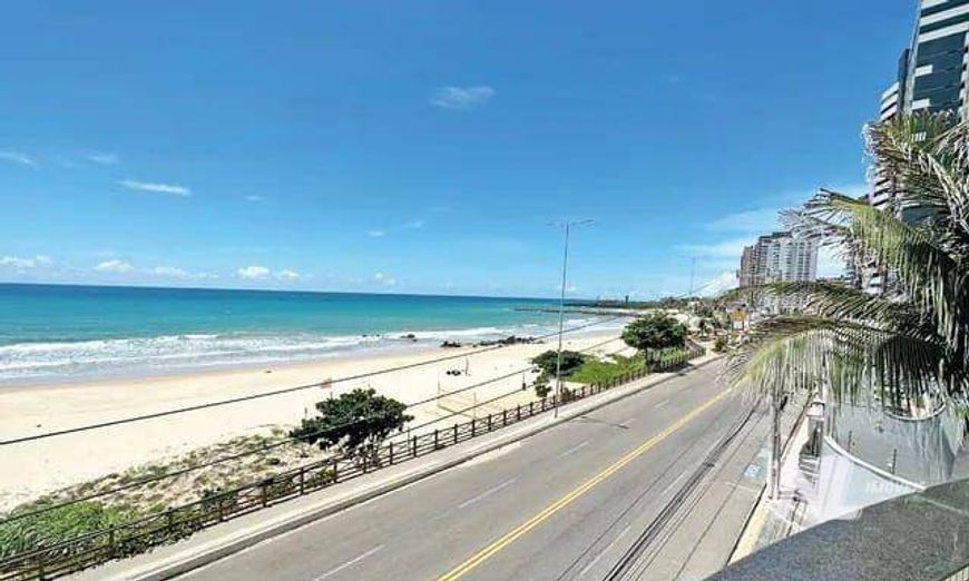 Apartamento semi mobiliado, com 165m², 3suites, em Areia Preta - Vista MAR
