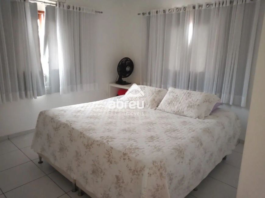 Casa em Neópolis.