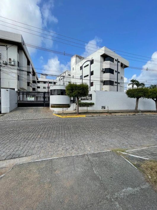 Condomínio Água Viva, Capim Macio - Apartamento à Venda!