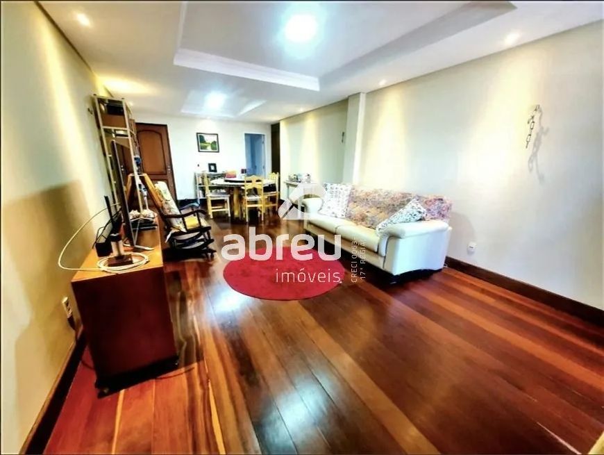 Apartamento à venda no Edifício Village em Natal