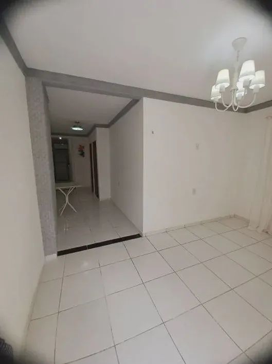 Ribeira-Exc.Loc -Casa Rua Principal 02 Qtos - Reformada-N/tem Garagem-R$ 120 Mil - N/Finan - N/Troca