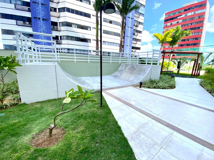 Apartamento para venda possui 136 metros quadrados com 4 quartos em Alecrim - Natal - RN