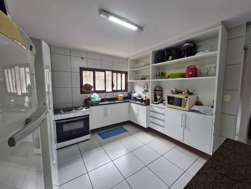 Sobrado para venda possui 200 metros quadrados com 4 quartos em Neópolis - Natal - RN