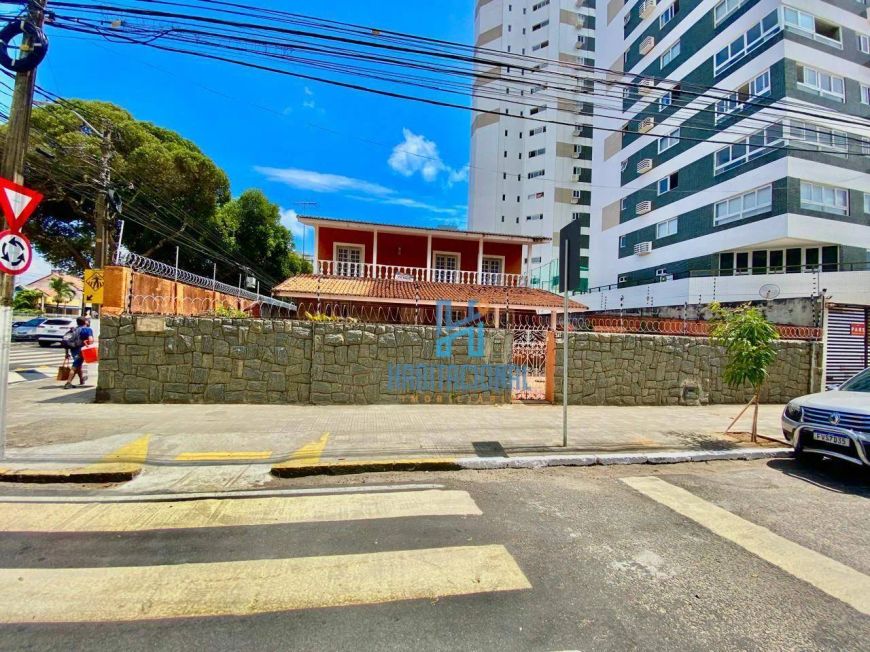 Casa Duplex de esquina em área nobre de Natal/RN!