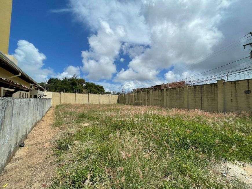 Terreno em Condomínio Fechado