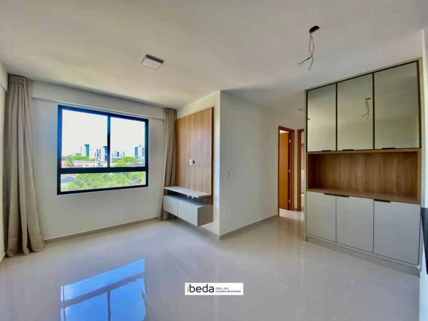 Apartamento com 2 quartos à venda em Natal