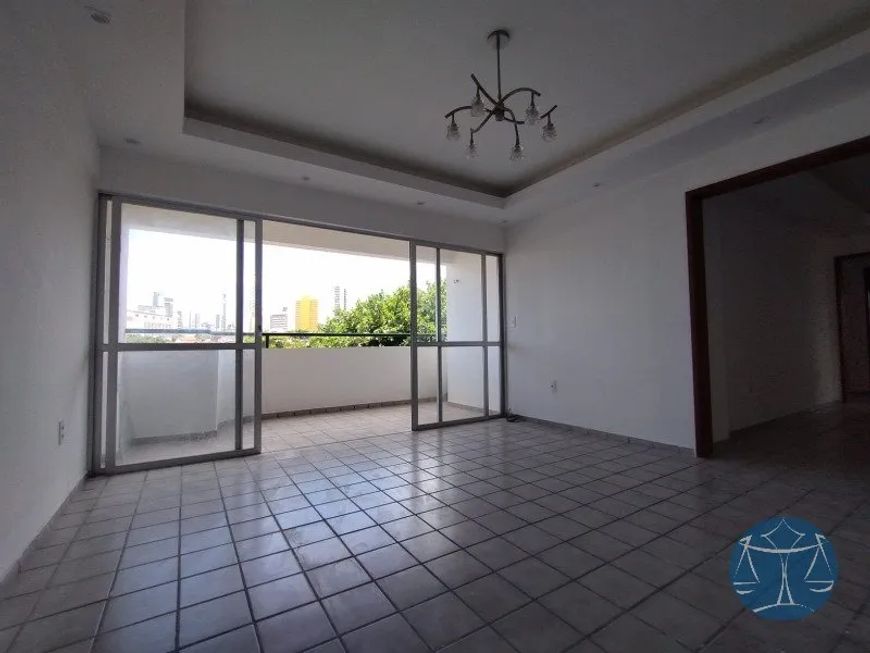 APARTAMENTO NO BARRO VERMELHO DE 124 METROS E 3 QUARTOS.