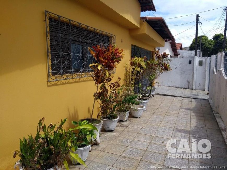 Casa em Lagoa Nova