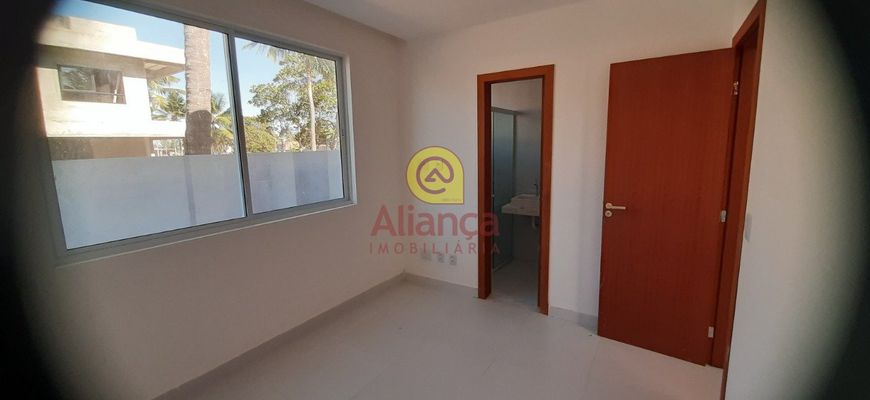 CASA EM CONDOMINIO