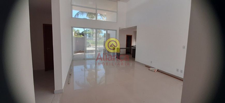 CASA EM CONDOMINIO