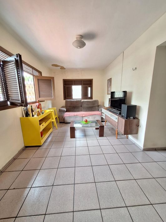 **Duas Ótimas Casas Térreas à Venda em Lagoa Nova!**