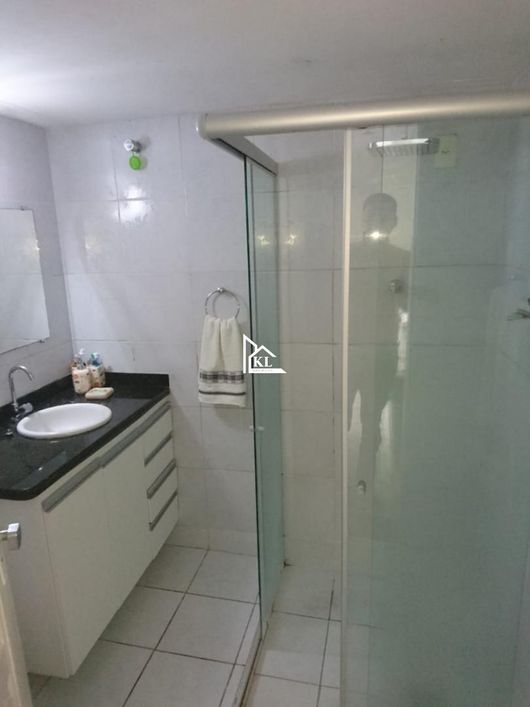 Casa em Rua Comercial - Prox. ao 5° oficio de notas do Alecrim