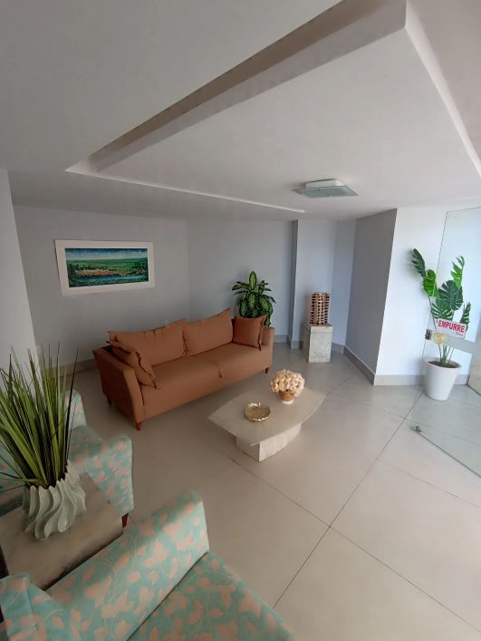 Apartamento 2/4 sendo uma suíte