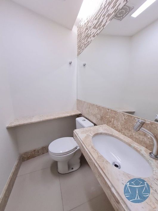 SALA COMERCIAL NO CENTRO COMERCIAL CTC
