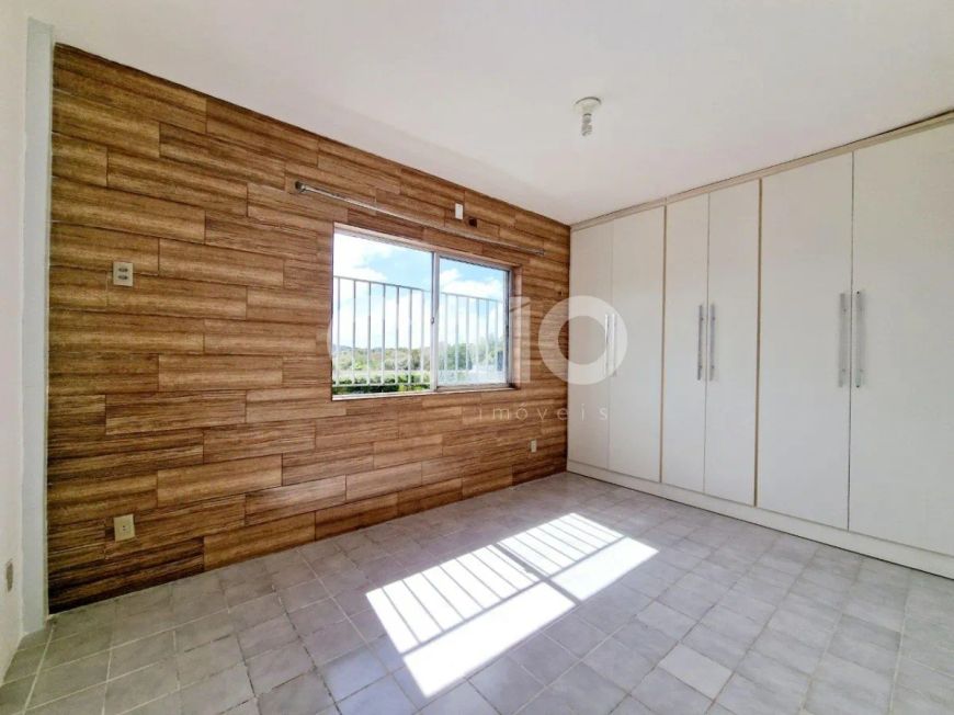 Apartamento no edifício Pitangui