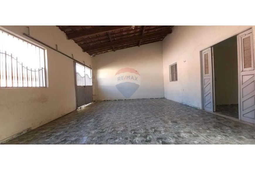 CASA - VENDA - NO BAIRRO DE LAGOA AZUL - NOVA NATAL