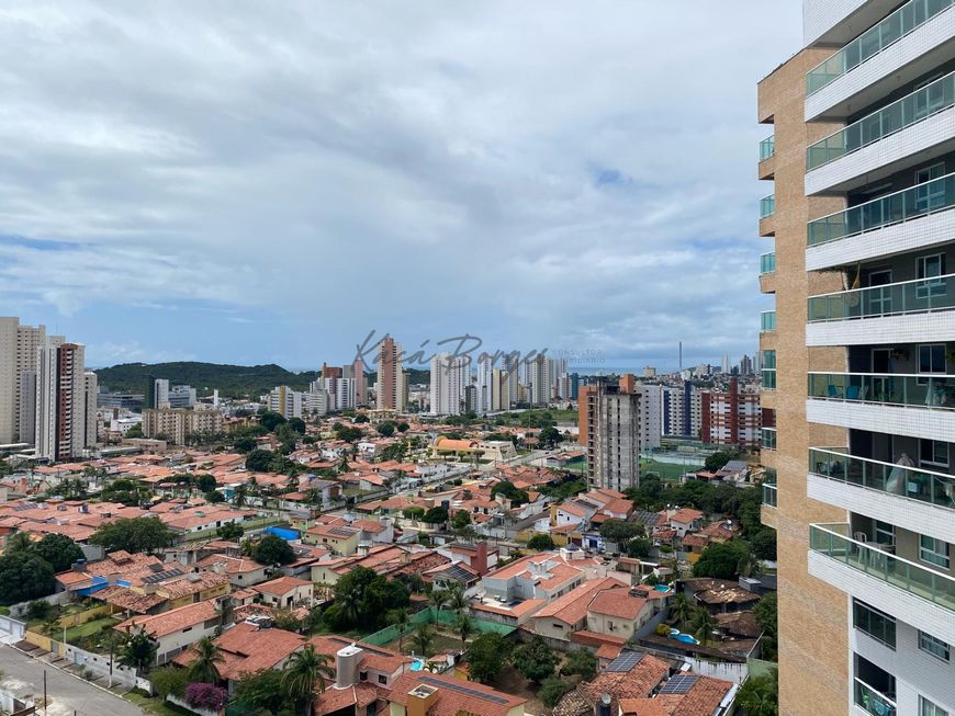 Apartamento 2 quartos, varanda e vista para o mar