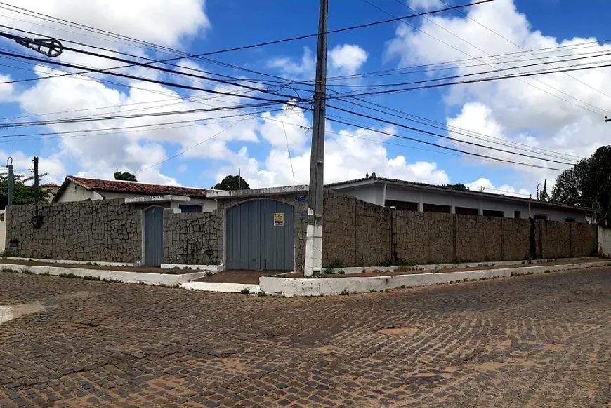 VENDO CASA NO CONJUNTO JARDIM AMÉRICA PRÓXIMO DO DETRAN-RN.