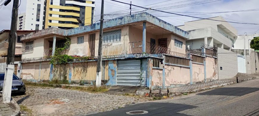 CASA-BARRO VERMELHO-DUPLEX