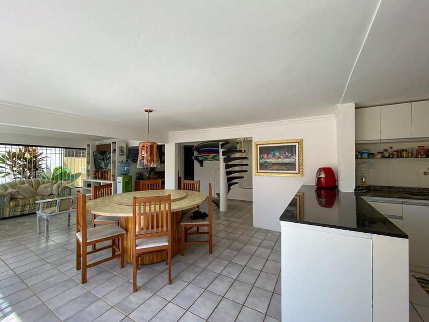Casa para venda com 370 m² e 5 quartos em Capim Macio - Natal - RN