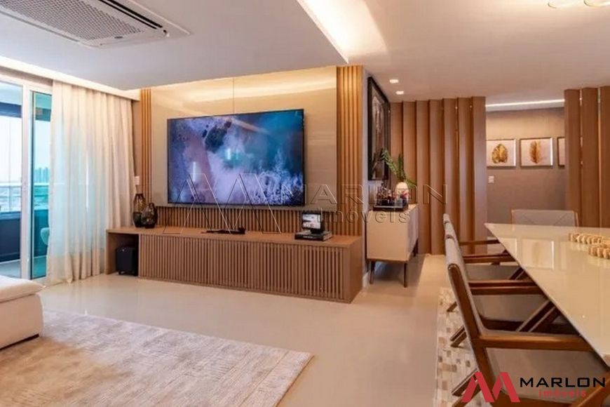Apartamento Royal Palms, 3 quartos, sendo 1 suíte, visão para o mar, mobi. 142m². (Marlon Imóveis)