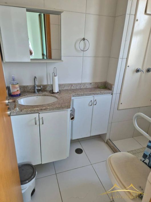 Apartamento no Bossa Nova em Capim Macio, 3 Suítes 124m², 2 Vagas