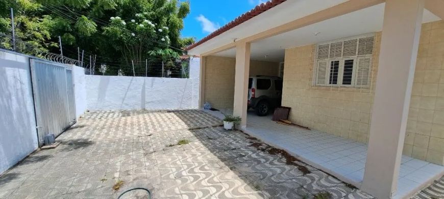 Casa com 3 dormitórios à venda, 174 m² por R$ 600.000,00 - Lagoa Nova - Natal/RN