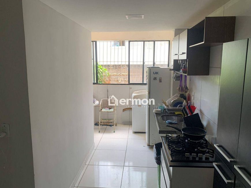 Apartamento com 3 dormitórios à venda por R$ 240.000,00 - Candelária - Natal/RN