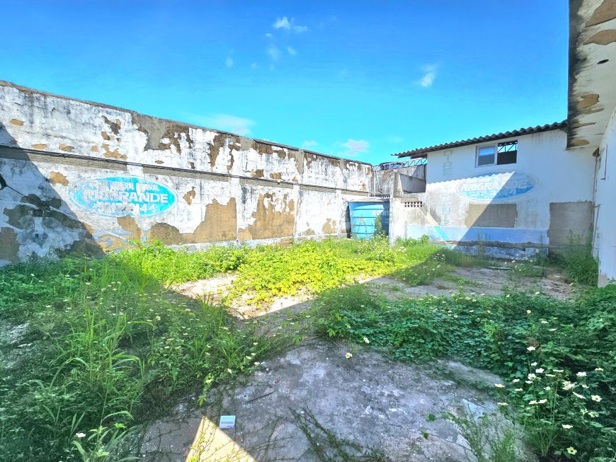 Terreno em Capim Macio ao lado Fiat Ponta Negra