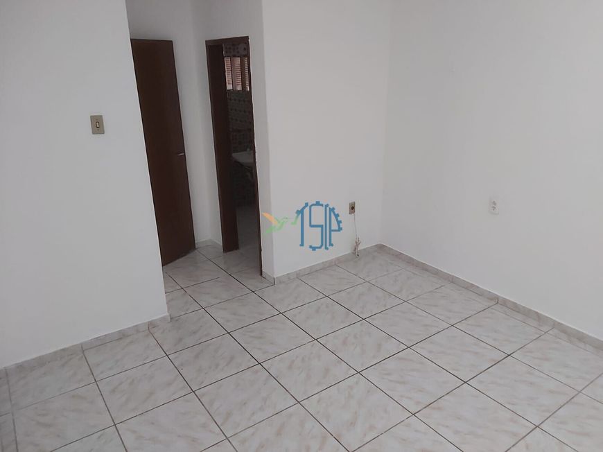 Casa Padrão / Venda de casa no Barro Vermelho em Natal-RN