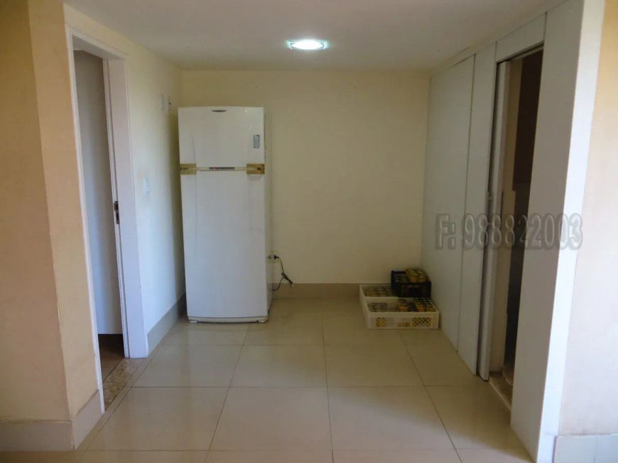 Apartamento 148m, 3/4, porcelanato, andar alto, 2 vagas, Barro Vermelho