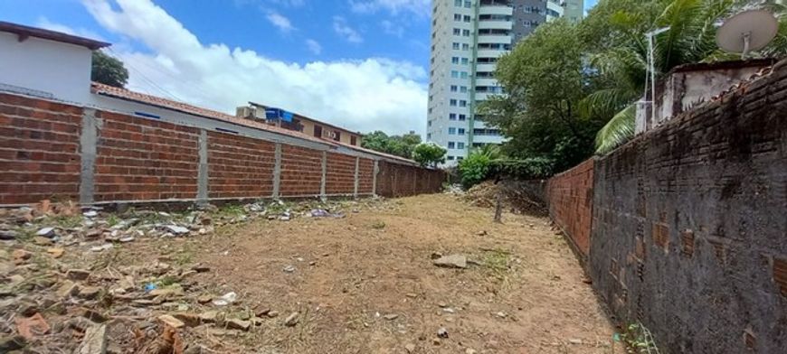 Terreno, uma oportunidade de investimento, em Ponta Negra, Natal/RN.