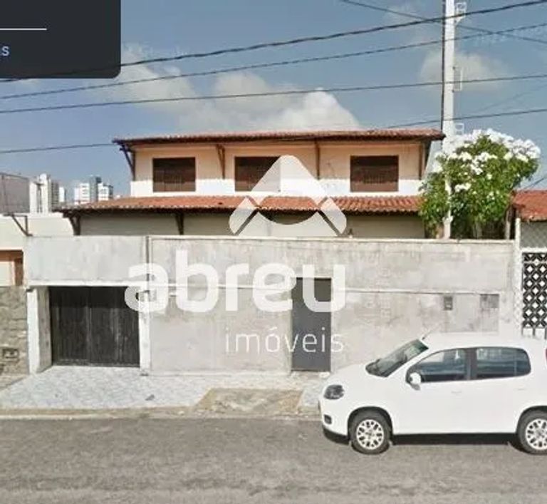 Casa na Rua São João, 1421