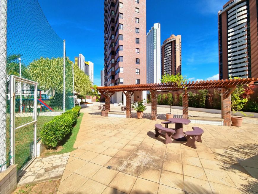Lindo apart. mobiliado de 54 m² no Ed. Studio da Praia em Ponta Negra, andar alto