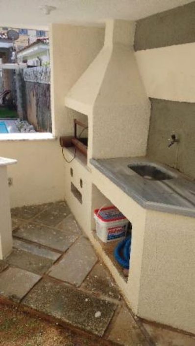 Excelente Oportunidade!!! Casa com piscina em Capim Macio para Venda.