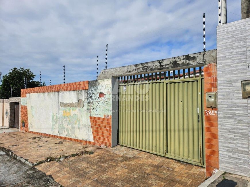 Casa em Felipe Camarão