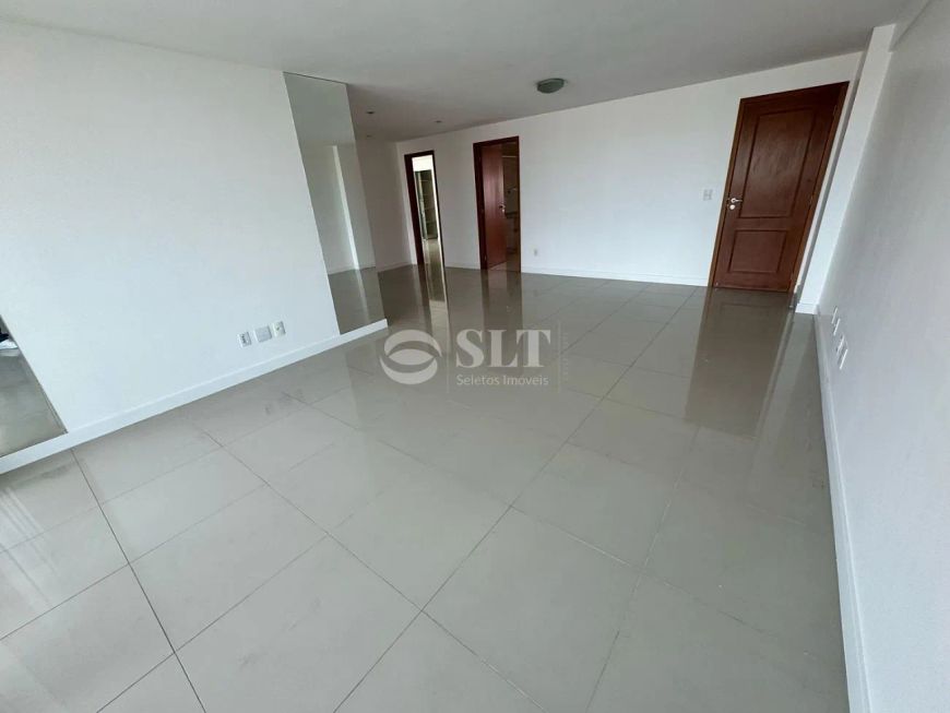 Apartamento a venda no Royal Palms Capim Macio