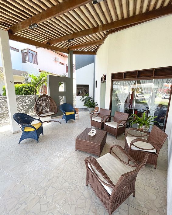 Casa de condomínio térrea para venda tem 300 metros quadrados com 4 quartos