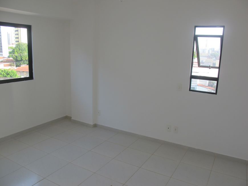 Apartamento (110m2) com 2 suítes + 1 quarto + lavabo + dependência completa