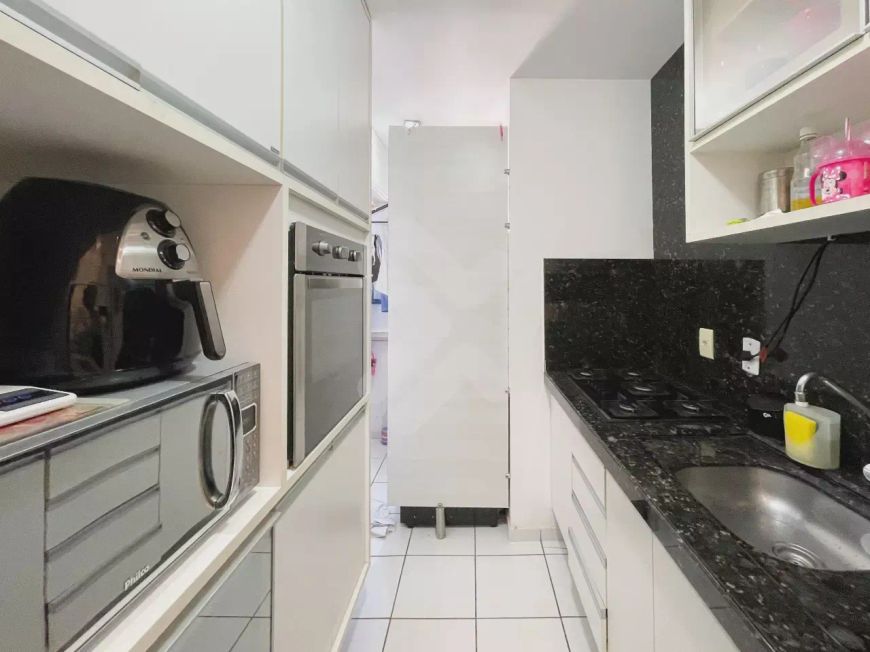 Apartamentos à venda em Candelária (Natal/RN) | Condomínio Metrópolis | 2/4 sendo 1 suíte, 57m²