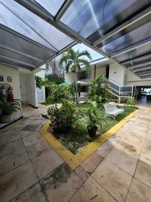 Centro comercial para aluguel tem 36 metros quadrados em Petrópolis - Natal - RN