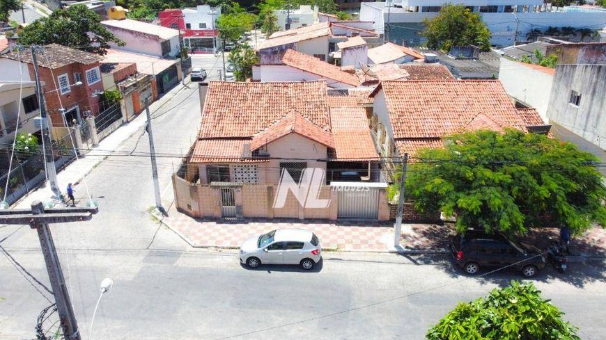 Casa com perfil comercial em Petropolis - Localização IMPAR - Casa com 2 frentes - 260m²