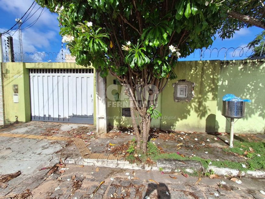 Casa em Lagoa Nova