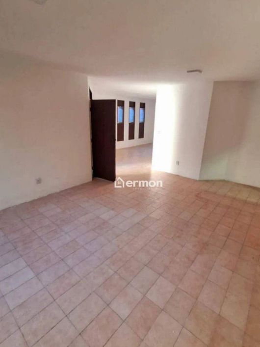 Casa com 3 dormitórios à venda, 200 m² por R$ 420.000,00 - Candelária - Natal/RN