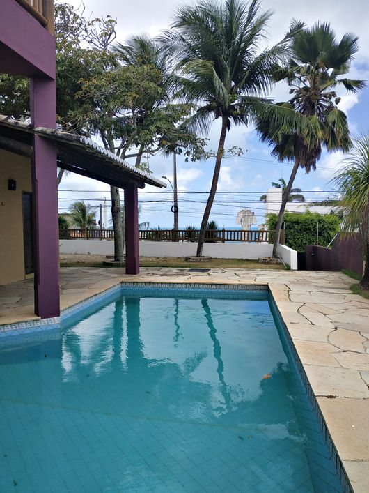 Lindo sobrado à venda, 350 m², terreno 600 m², na orla de Ponta Negra, linda vista do mar.