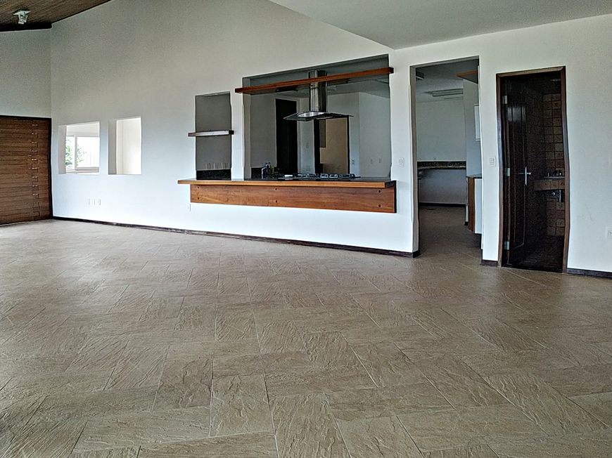 Lindo sobrado à venda, 350 m², terreno 600 m², na orla de Ponta Negra, linda vista do mar.