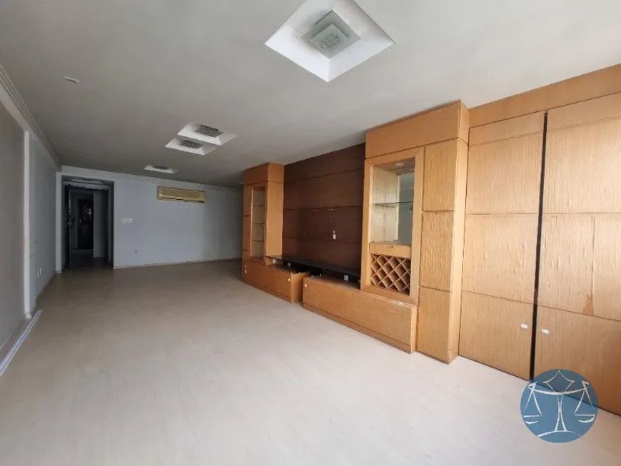 APARTAMENTO NO EDIFÍCIO GILDICÉLIA - BARRO VERMELHO!
