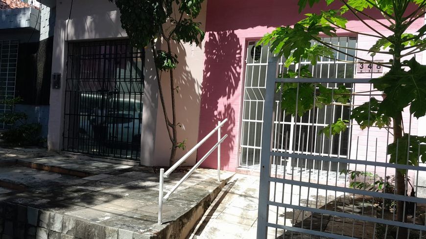 Casa Petrópolis 2 Pontos Comercias - Escritura Pública
