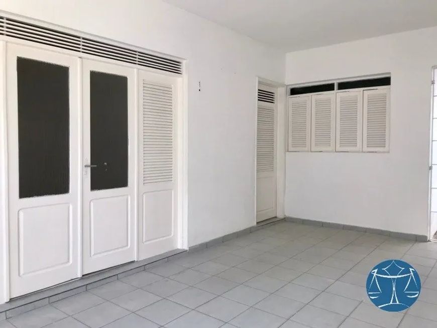 CASA COMERCIAL PERTO DO SHOPING MIDWAY MALL