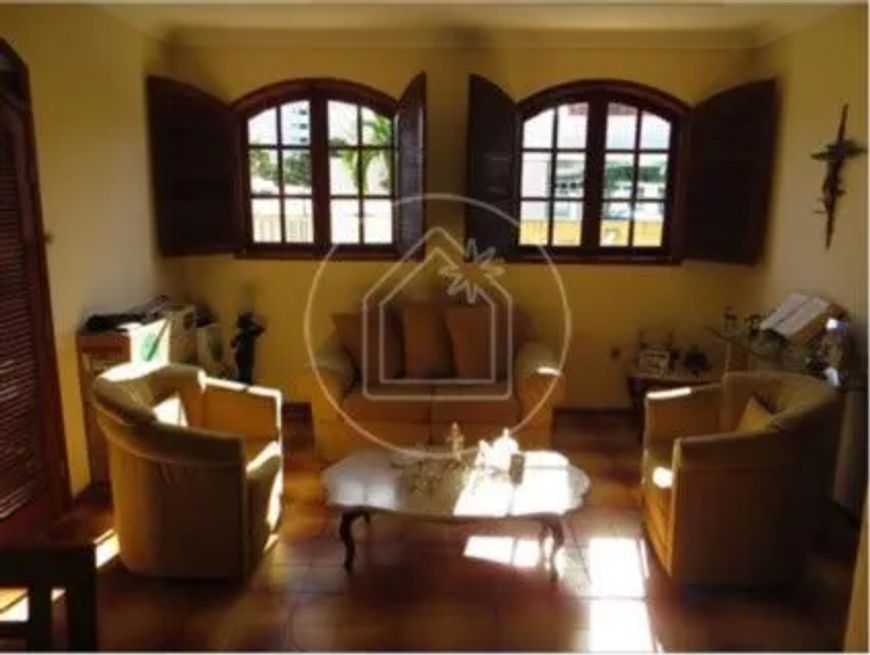 Casa em Lagoa Nova.